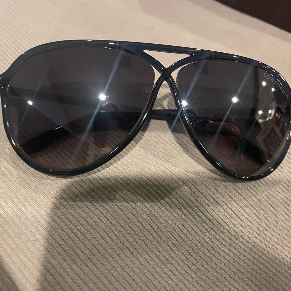 Tom Ford Sunglasses - Picture 4 of 6